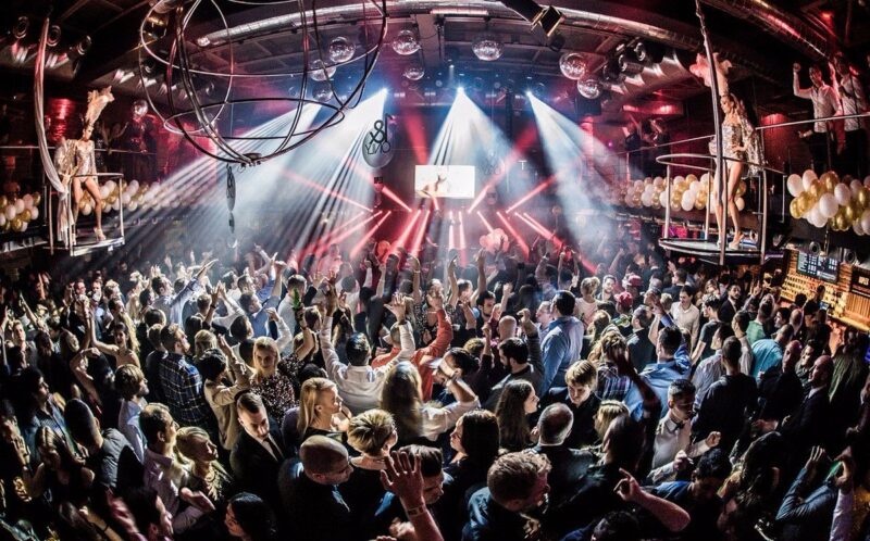 looking for a great party